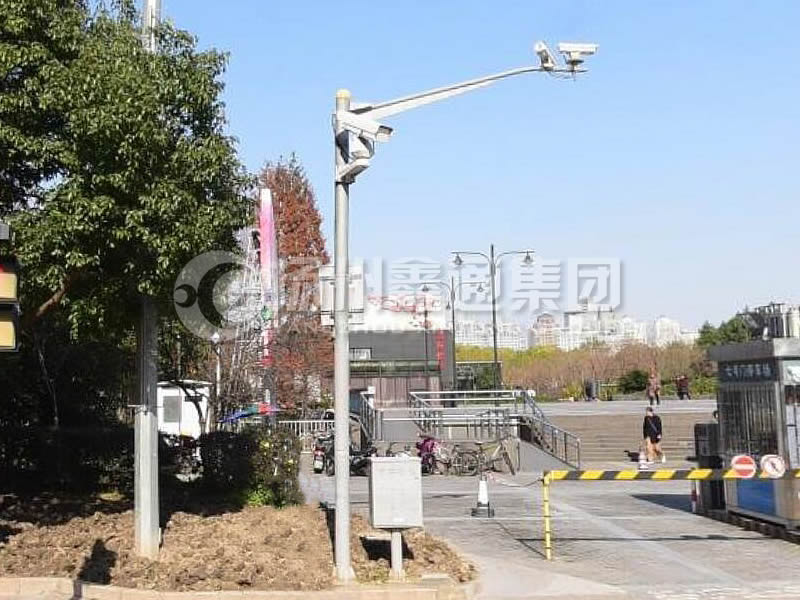 DJG-024，電子警察桿，治安監(jiān)控桿