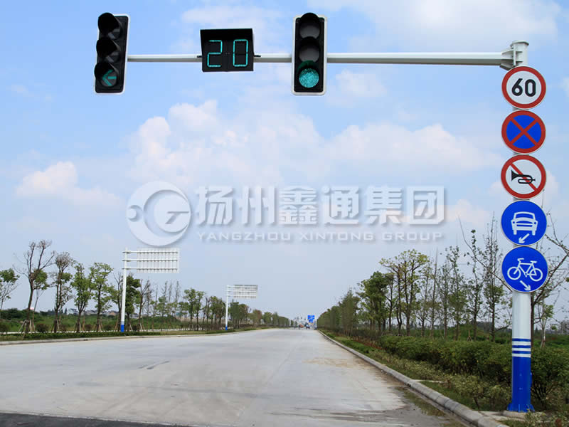 XHDG-036，八棱錐形信號(hào)燈桿